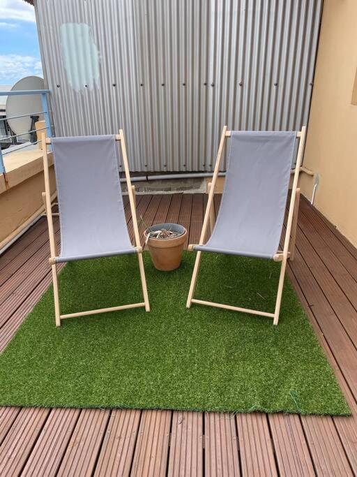 Rare ! Spacieux T3 En Roof-Top Au Barachois - 2 Ch Climatisees - 6 Couchages - Proche Aeroport サン＝ドニ エクステリア 写真